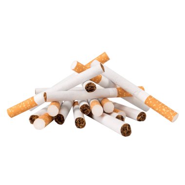 sigara yığını beyaz arkaplanda izole.