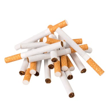 sigara yığını beyaz arkaplanda izole.