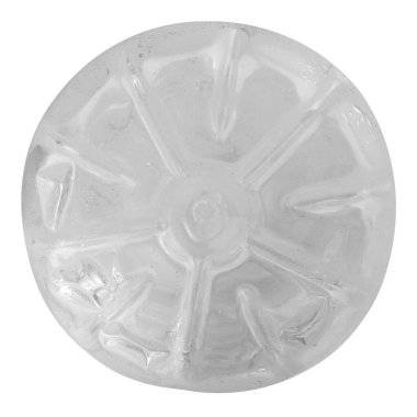 Beyaz arkaplanda izole edilmiş şişe suyu plastik görünüm altı.