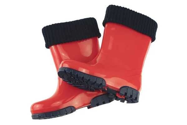 子供靴やブーツ 白い背景に隔離された季節性の赤いゴムブーツまたはガンブーツの閉鎖 クリッピングパス 子供靴のファッション — ストック写真