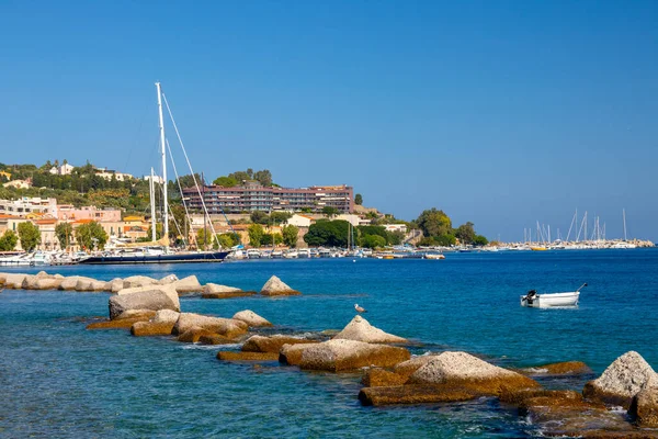Milazzo, Sicilya İtalya - 03 Ekim 2023. Milazzo limanının görüntüsü.