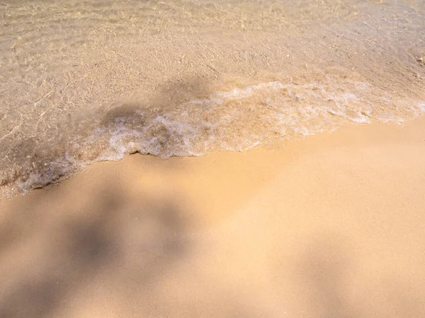 Яскравий Пляжний Фон Порожнім Простором Переміщення Морської Води Хвильового Серфінгу — стокове фото