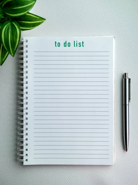 To do list. Green text \