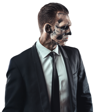 Kafatası boyalı takım elbiseli bir adam yoğun bir odaklanma gösteriyor. Cadılar Bayramı, gizem veya dramatik sunumlar için ideal.