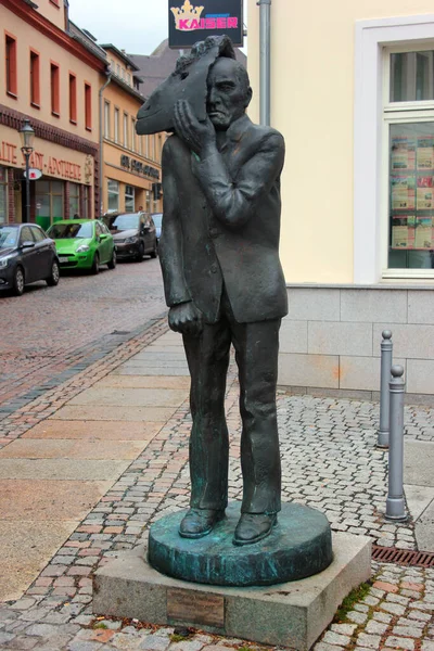 Reichenbach März 2023 Maskenmann Eine Skulptur Von Wolfgang Mattheuer 1981 — Stockfoto