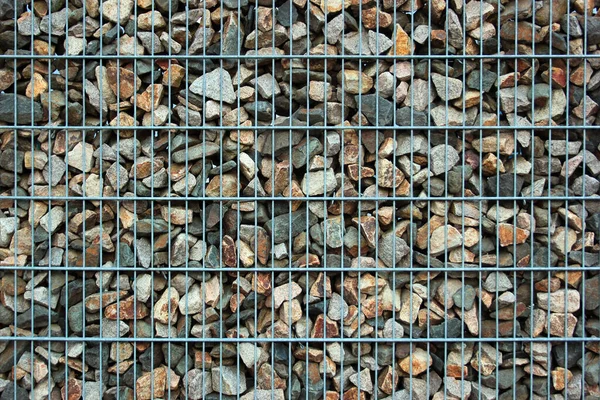 Ściana Ogrodzenia Gabion Siatki Stalowej Kamieniami Niemieckiej Ulicy Ogrodzenia Siatki — Zdjęcie stockowe