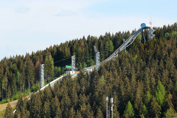 Vogtland Arena Almanya Nın Klingenthal Şehrinde Bir Kayakla Atlama Mekanı — Stok fotoğraf