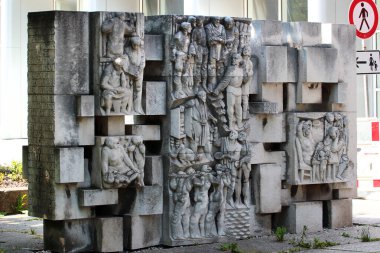 Chemnitz, Almanya - 11 Haziran 2023: Çelik grubu Lob des Lernens (Övgü Şiirleri), 1972 'de Bertolt Brecht' in şiirlerinden uyarlanmıştır..