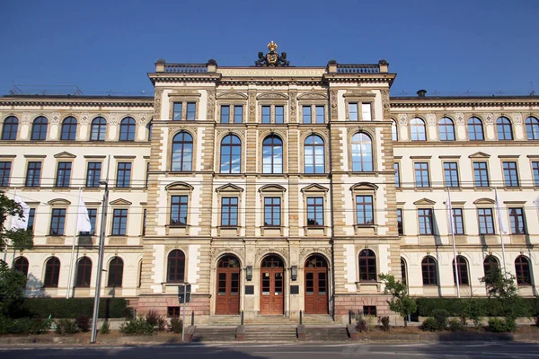 ドイツのザクセン州にある3番目に大きな大学であるケムニッツ工科大学 — ストック写真