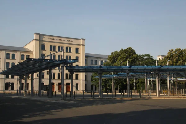 德国Chemnitz 2023年7月9日 位于撒克逊城市Chemnitz的主要中央巴士站Omnibusbahnhof 距离主要火车站约400米 — 图库照片