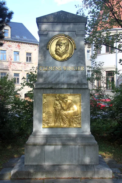 Freiberg Niemcy Sierpnia 2023 Pomnik Clemensa Winklera Niemieckiego Chemika Który — Zdjęcie stockowe