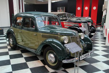 Zwickau, Almanya - 20 Ağustos 2023: Wanderer W24 Limousine, 1937, Audi 'nin selefi Audi tarafından üretilen bir otomobil..