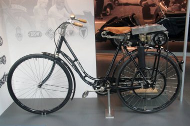 Zwickau, Almanya - 20 Ağustos 2023: Yedek DKW motorlu bisiklet, takma adı 