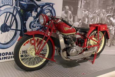 Zwickau, Almanya - 20 Ağustos 2023: DKW motosiklet, Auto Union AG tarafından üretildi. Zwickau 'daki August Horch müzesinde..