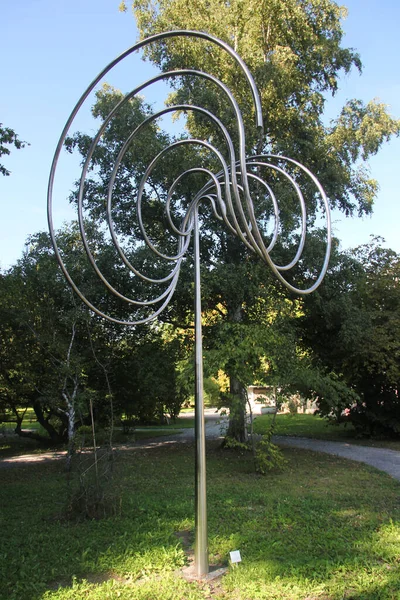 Єна Німеччина Вересня 2023 Орбіталь Скульптура Мартіна Віллінга Виставлена Ботанічному — стокове фото