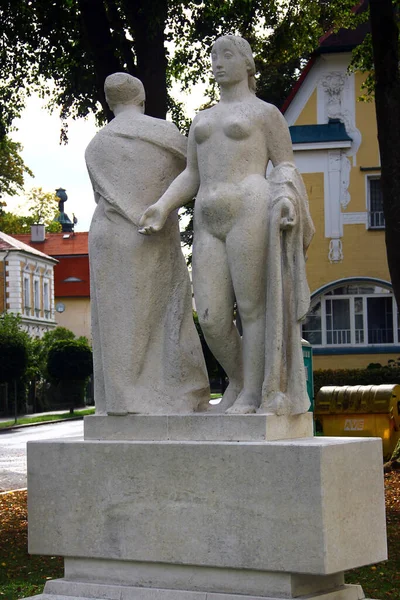 Frantiskovy Lazne República Checa Septiembre 2023 Estatua Dos Mujeres Vaclav — Foto de Stock