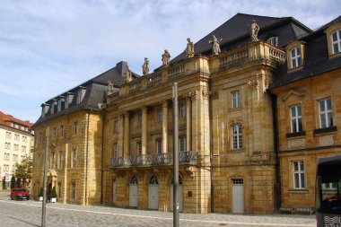 Bayreuth, Almanya - 13 Ekim 2023: 1750 yılında kurulan Bayreuth kasabasındaki bir Barok opera binası olan Margravial Opera Binası UNESCO Dünya Mirasları Listesine dahil edilmiştir.