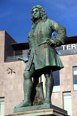 Halle, Almanya - 6 Nisan 2024: 18. yüzyılın Alman-İngiliz Barok bestecisi George Frideric Handel 'in Anıtı
