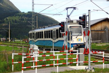 Eibsee, Almanya 12 Temmuz 2024: Almanya 'nın dört demiryolundan biri olan Bavyera Zugspitze Demiryolu
