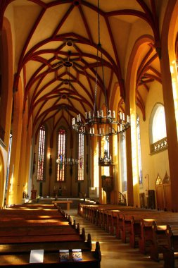 Jena, Almanya - 16 Ekim 2024: Eski Jena kasabasındaki St. Michael Kilisesi, Thüringen.