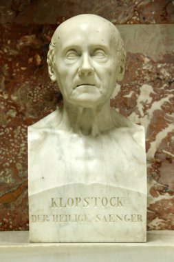 Donaustauf, Almanya - 26 Ekim 2024: Alman şair Friedrich Gottlieb Klopstock 'un Walhalla' da tutuklanması, Alman tarihinin seçkin isimlerine adanmış Bavyera onur salonu
