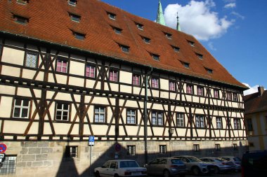 Bamberg, Almanya - 12 Mayıs 2024: Bamberg, Bavyera 'daki geleneksel fachwerk binalarının ahşap çerçeveleri