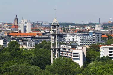 Berlin, Almanya - 9 Temmuz 2024: Zafer Sütunu 'ndan Berlin' in havadan görünüşü, Prusya-Danimarka savaşında zafer anısına 67 metre yüksekliğinde altın yaldızlı sütun.