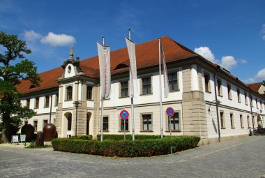 Weiden in der Oberpfalz, Almanya - 31 Mayıs 2025: Weiden Uluslararası Seramik Müzesi Yukarı Palatinate kasabası Weiden 'da bir porselen ve seramik müzesidir.