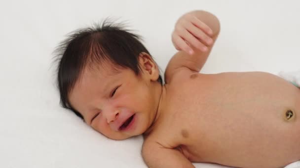 Новорожденный Ребенок Кровати — стоковое видео