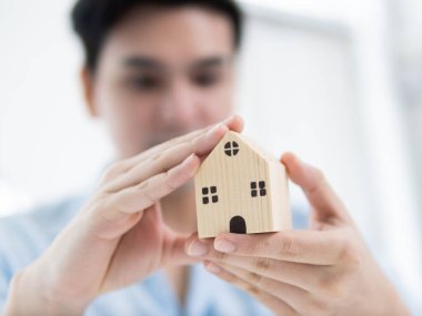 Gayrimenkul yatırımının karar verme mekanizması ev sahipliği odaklı perspektif kişisel finans kavramları