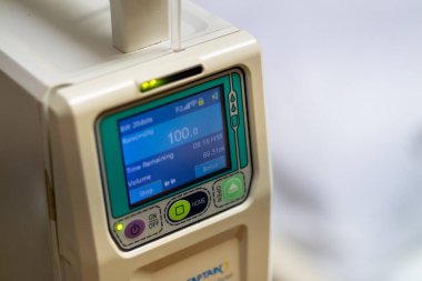 Klinik ortamlarda infüzyon pompalarının izlenmesi temel sağlık teknolojisini geliştirdi