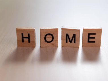 Kentsel yaşam alanınızı modern estetikle canlandırmak için eşsiz ev dekorasyonu fikirleri keşfedin..