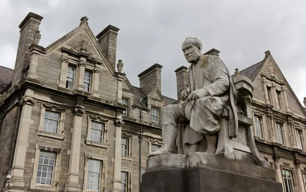 Мармурова Статуя Джорджа Салмона Проректор Триніті Коледжу Дубліні Ірландія Створена Стокове Зображення