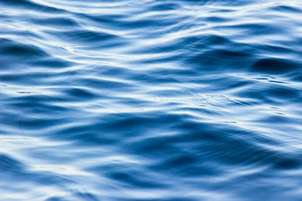 Отражение Облаков Море Прекрасные Формы Моря — стоковое фото