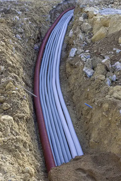 Fosa Excavación Cables Eléctricos Fibras Ópticas Excavación Una Obra Construcción Imagen De Stock