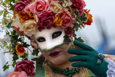 Venedik, İtalya - 8 Şubat 2023 Venedik Karnavalı 'nın maskeleri