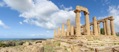 Agrigento, Sicilya, İtalya 3 Mayıs 2024: Agrigento Tapınağı 'ndaki Juno Tapınağı