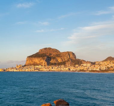 Cefal, Palermo, Sicilya 'nın panoramik görüntüsü