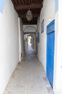 Tangier, Fas Kasbah 'ın tipik sokağı.