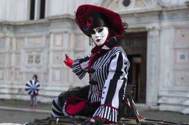 Venedik, İtalya - 28 Şubat 2025 Venedik Karnavalı Maskeleri