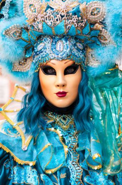 Venedik, İtalya - 28 Şubat 2025 Venedik Karnavalı Maskeleri