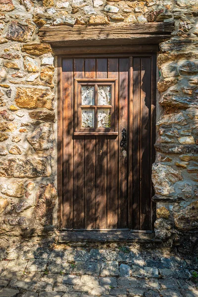 Παραδοσιακή Κλειδαριά Πόρτα Από Ξύλο Στο Παλιό Χωριό Schist Της — Φωτογραφία Αρχείου