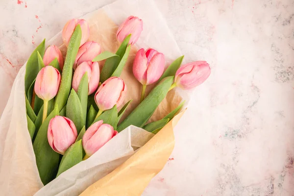 Bouquet Fleurs Tulipe Rose Sur Fond Pâle Couché Plat Vue — Photo