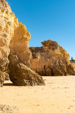 Portekiz 'in Portimao Algarve bölgesinde Praia da Rocha manzarası