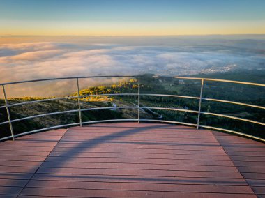 Serra da Freita 'daki Detrelo da Malhada Gözlem Güvertesi. Arouca, Aveiro, Portekiz.