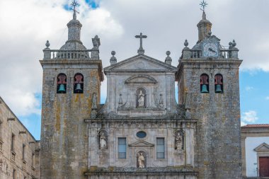 Katedral ve Viseu içinde bina Cloister görüntüleyin. Celtic dönem başa Viseu şehir tarihi kökenleri.