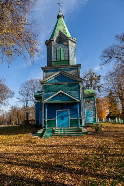ウクライナのチェルカシー地方テルニフカ 2022年10月22日 テルニフカ村テッサロニキの聖ドミトロ教会 — ストック写真