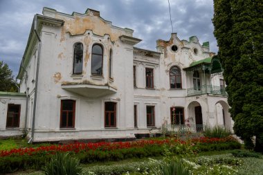 Berezova Rudka, Poltava bölgesi, Ukrayna - 6 Ağustos 2023: Berezova Rudka 'da Zakrevskih Köşkü