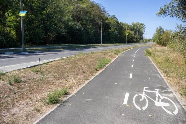 Kaniv, Ukrayna - 1 Eylül 2024: Kaniv şehir parkı 