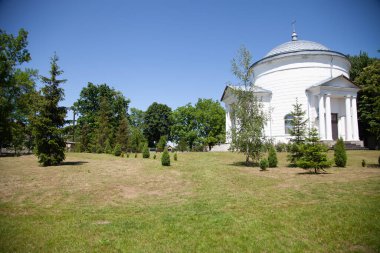 Lebedivka, Ukrayna - 12 Haziran 2024: Saint Alexandra Rotunda Kilisesi Çerkasya Bölgesi 'nin Lebedivka köyünde yer almaktadır.)